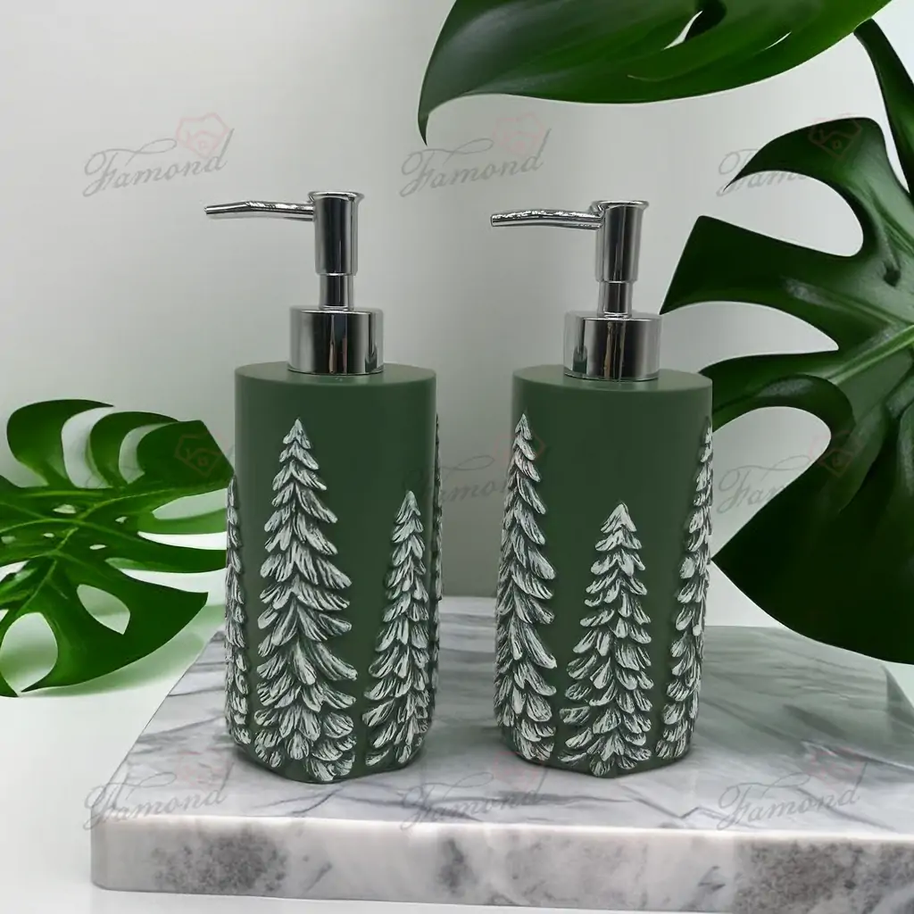 Polyresin Craft Green Embossed Christmas Tree Bathroom Supplies Lotion-Famond R&D Factory