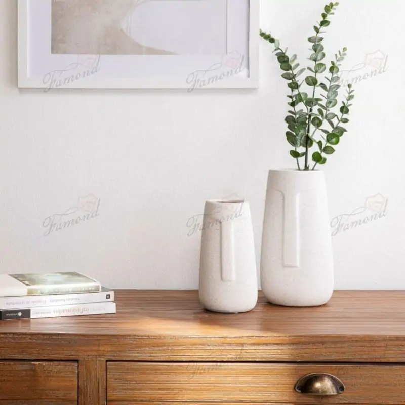 Frosted White Minimalist Abstract Face-shaped Closing Vase for Livingroom and Bedroom Decoration