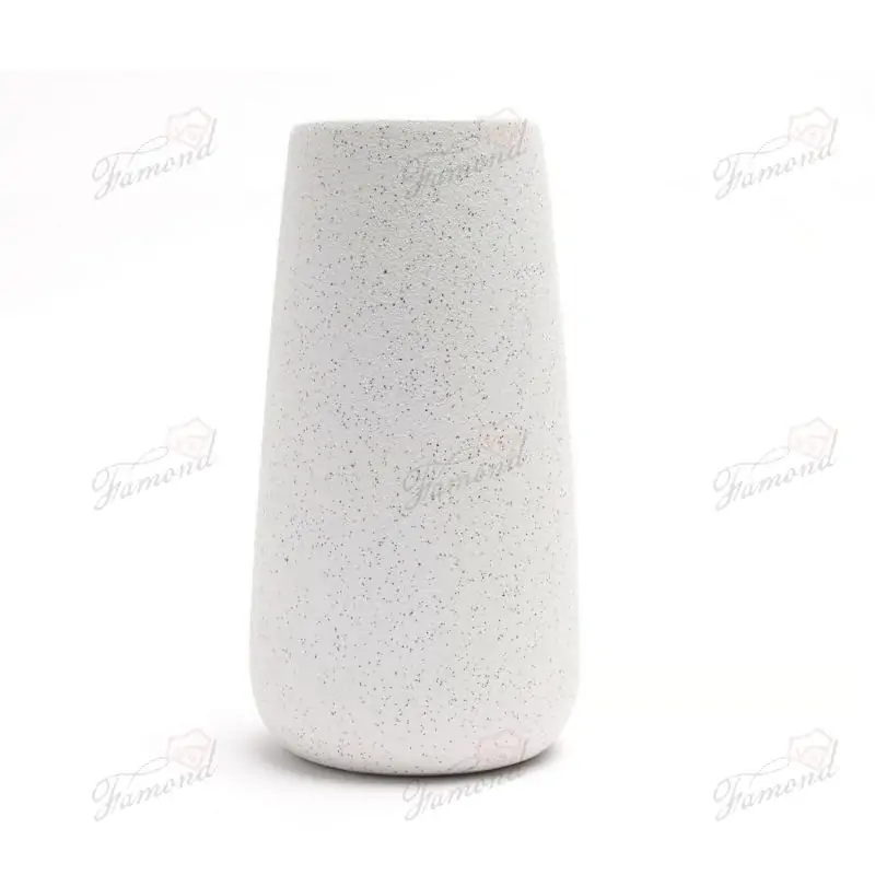 Frosted White Minimalist Abstract Face-shaped Closing Vase for Livingroom and Bedroom Decoration