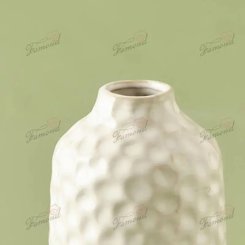 A Fresh Green Vase with a Bulging Semicircular Shape Short Mini Decor Vases for Dinning Table