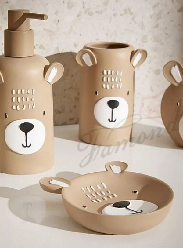 Cute Brown Bear Children's Bathroom 4-piece Set Resin Accessory Set for Child-Famond R&D Factory