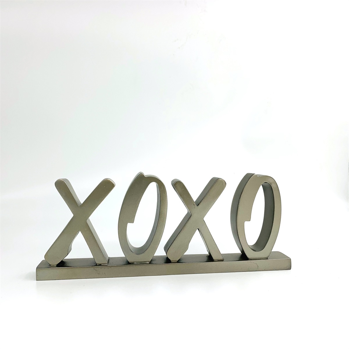 XOXO Decor By Famond Home