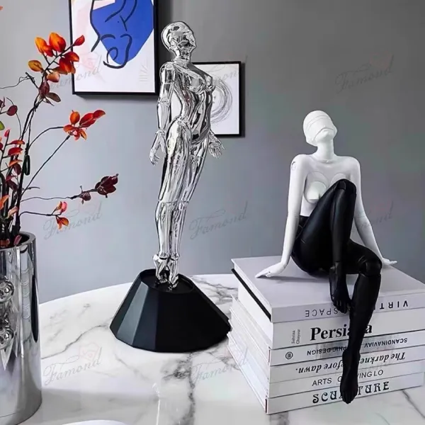 Elegant Electroplated Resin Figurines - Monochrome & Multicolor Handcrafted Decorative Statuettes for Men and Women