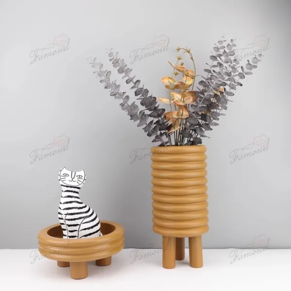 Custom OEM Resin Decorative Multi-Layer Warm Yellow Circular Pedestal Vase and Storage Box Set