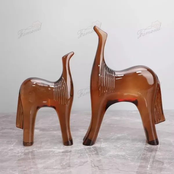 Luxury Agate-Colored Transparent Brown Pony Figurine for Living Room Decor