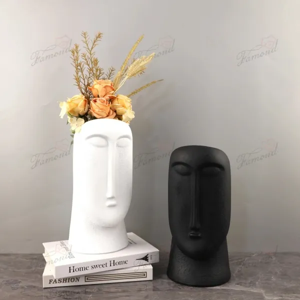 Elegant Black and White Minimalist Face Vase for Dried Flower Arrangements