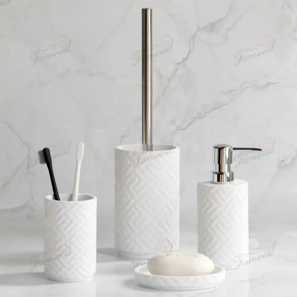 Simple White Textured U-Shaped Bathroom 4-Piece Set with 17cm Toilet Brush