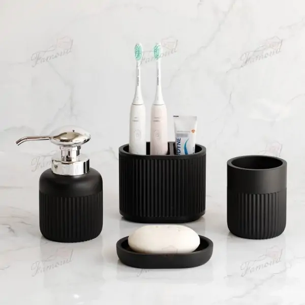 Black Vertical Striped Matte Black 4-Piece Bathroom Set Leakproof Toothbrush Holder with Soap Dish