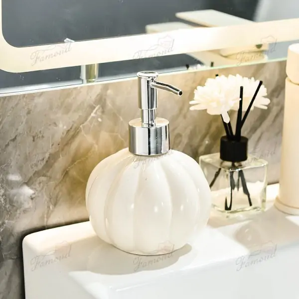 Pumpkin-Shaped Soap Dispenser - White Halloween and Everyday Design for Bathroom Decor