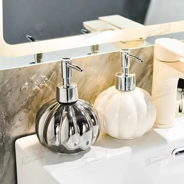 Pumpkin-Shaped Soap Dispenser - White Halloween and Everyday Design for Bathroom Decor