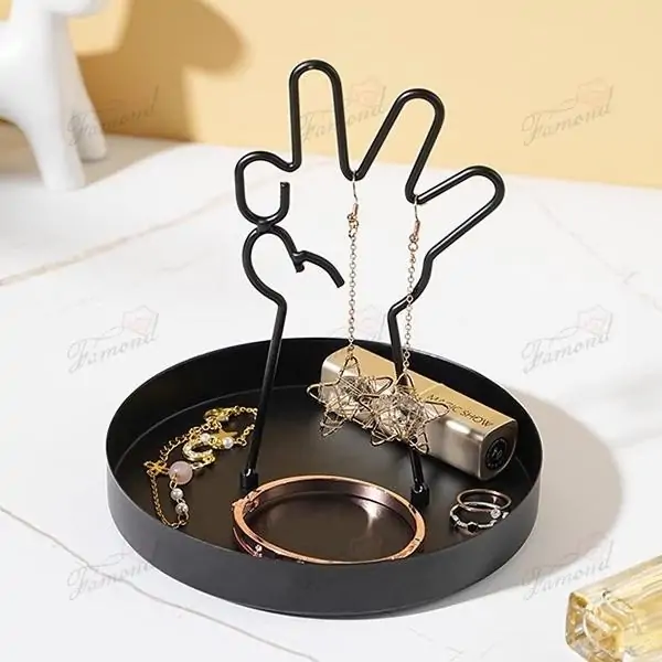 Elegant Black Metal Jewelry Organizer - Iron Enamel Coated Tray with Gesture Display for Necklaces and Earrings